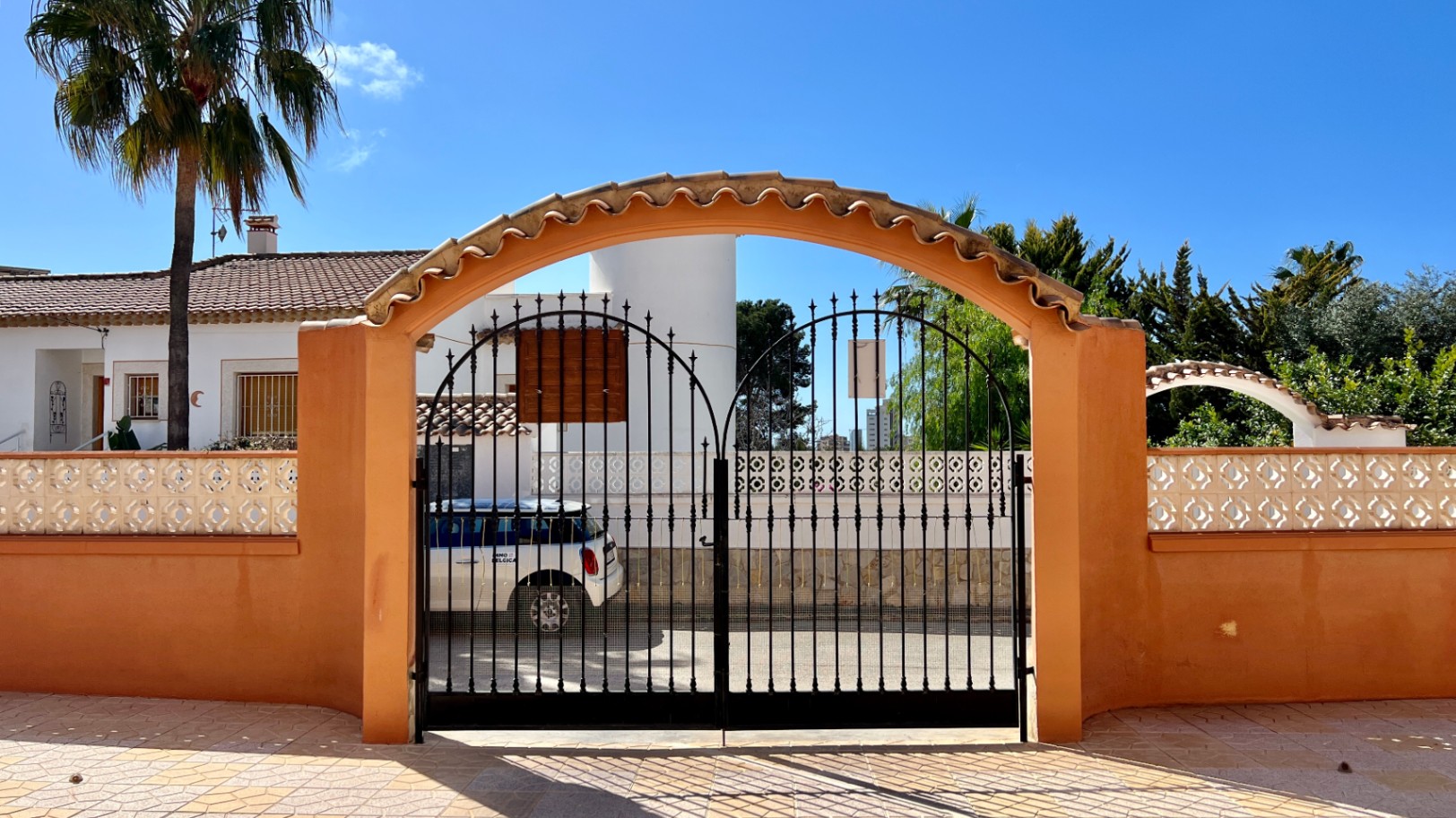Spacious villa with possibilities in Calpe