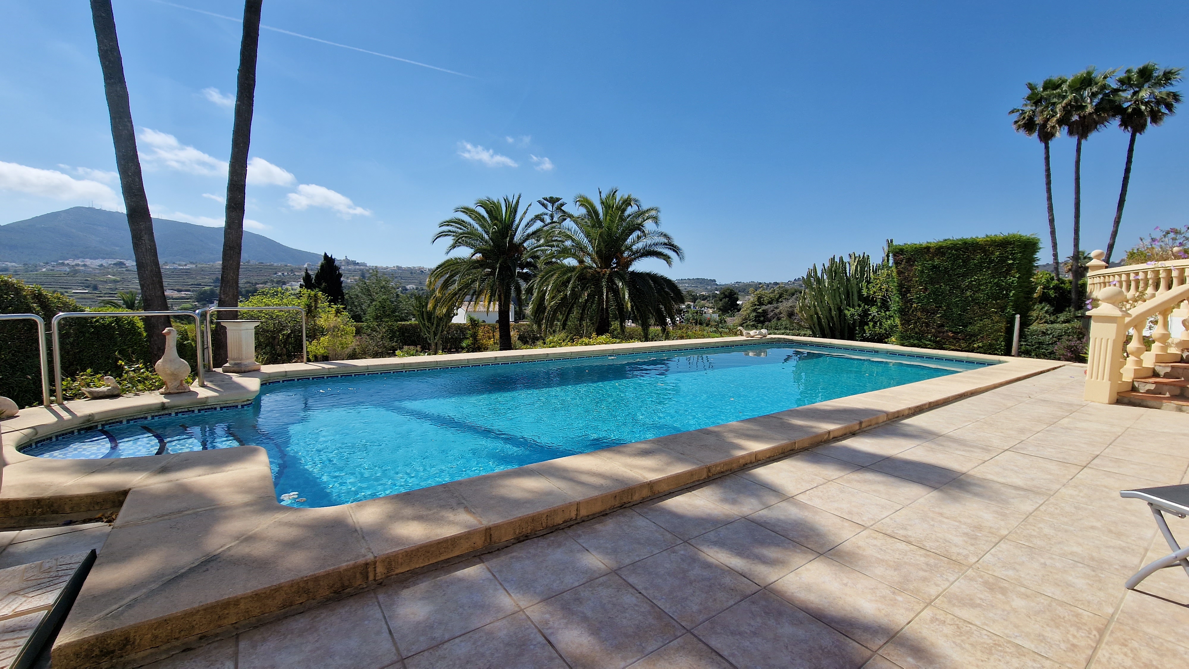 Villa mediterránea con vistas espectaculares